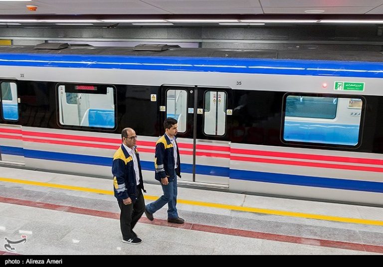 حادثه خودکشی یکی از مسافران در متروی تهران