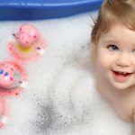 توصیه هایی درباره حمام کردن کودکان نوپا