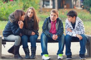 علائم و اختلالات بلوغ در نوجوانان چیست؟