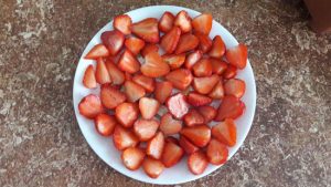طرز تهیه اسموتی توت فرنگی برای فصل تابستان