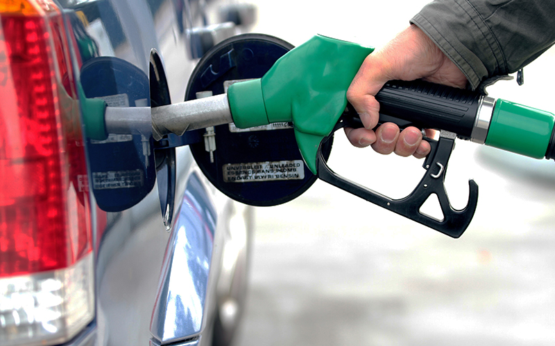 جزئیات توقف فروش بنزین در تهران,آیا فروش بنزین در تهران متوقف شده,شایعه توقف فروش بنزین در تهران