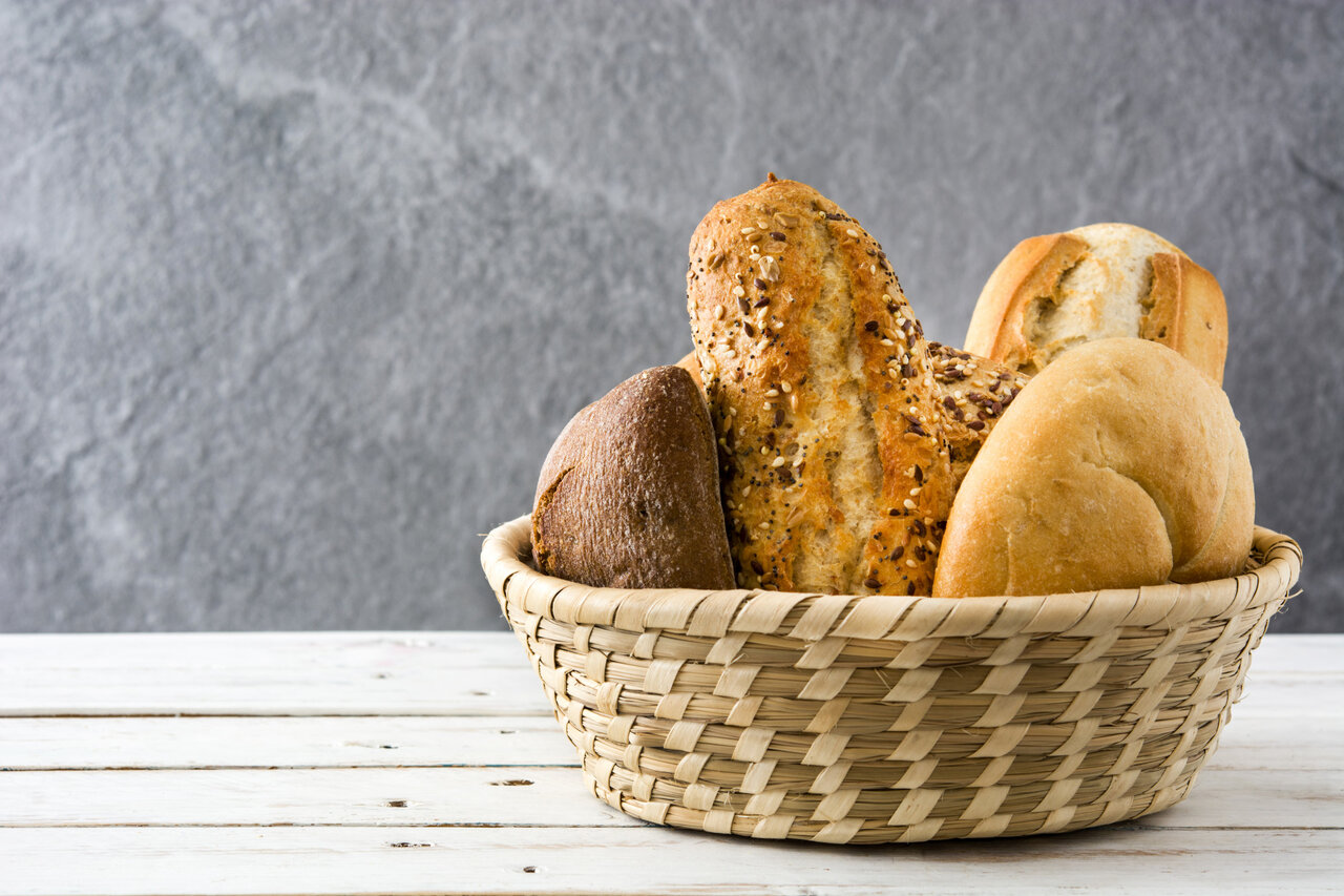 ۴ دلیل برای اینکه نان را در فریزر نگه ندارید